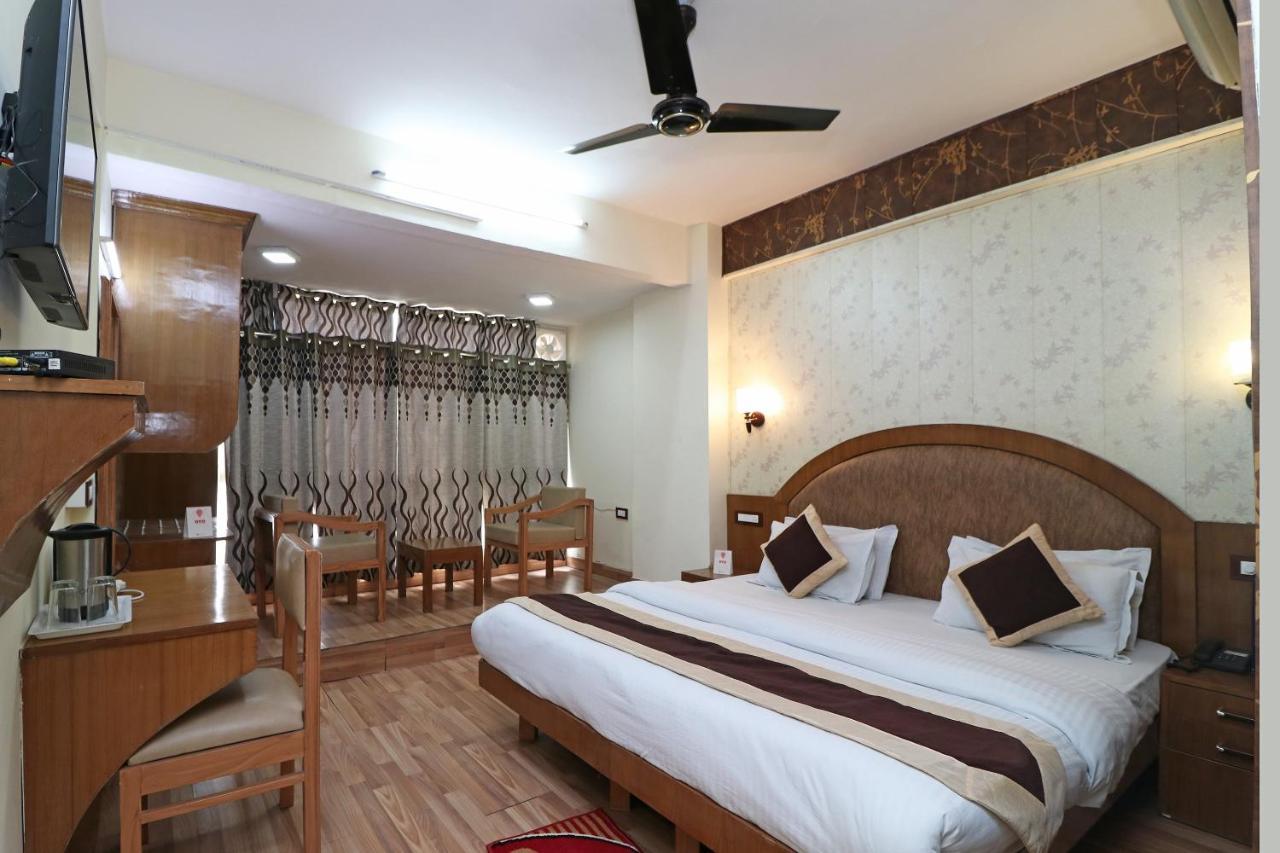 Oyo 1822 Hotel Ambassador เดห์ราดุน ภายนอก รูปภาพ