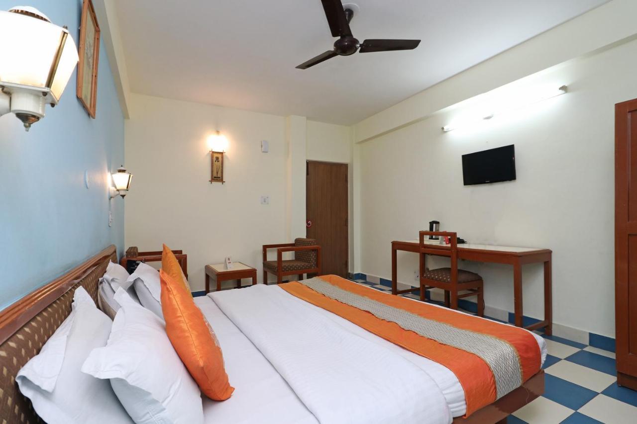 Oyo 1822 Hotel Ambassador เดห์ราดุน ภายนอก รูปภาพ