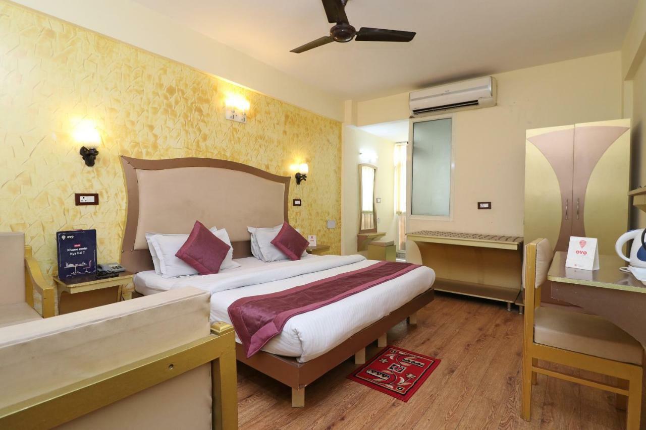 Oyo 1822 Hotel Ambassador เดห์ราดุน ภายนอก รูปภาพ